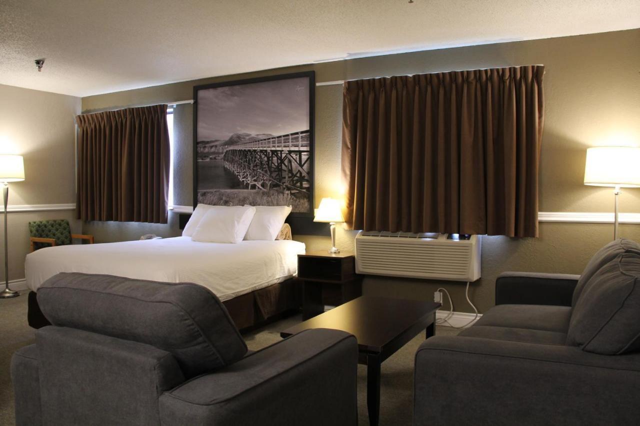 Super 8 By Wyndham Kamloops On The Hill Ξενοδοχείο Εξωτερικό φωτογραφία