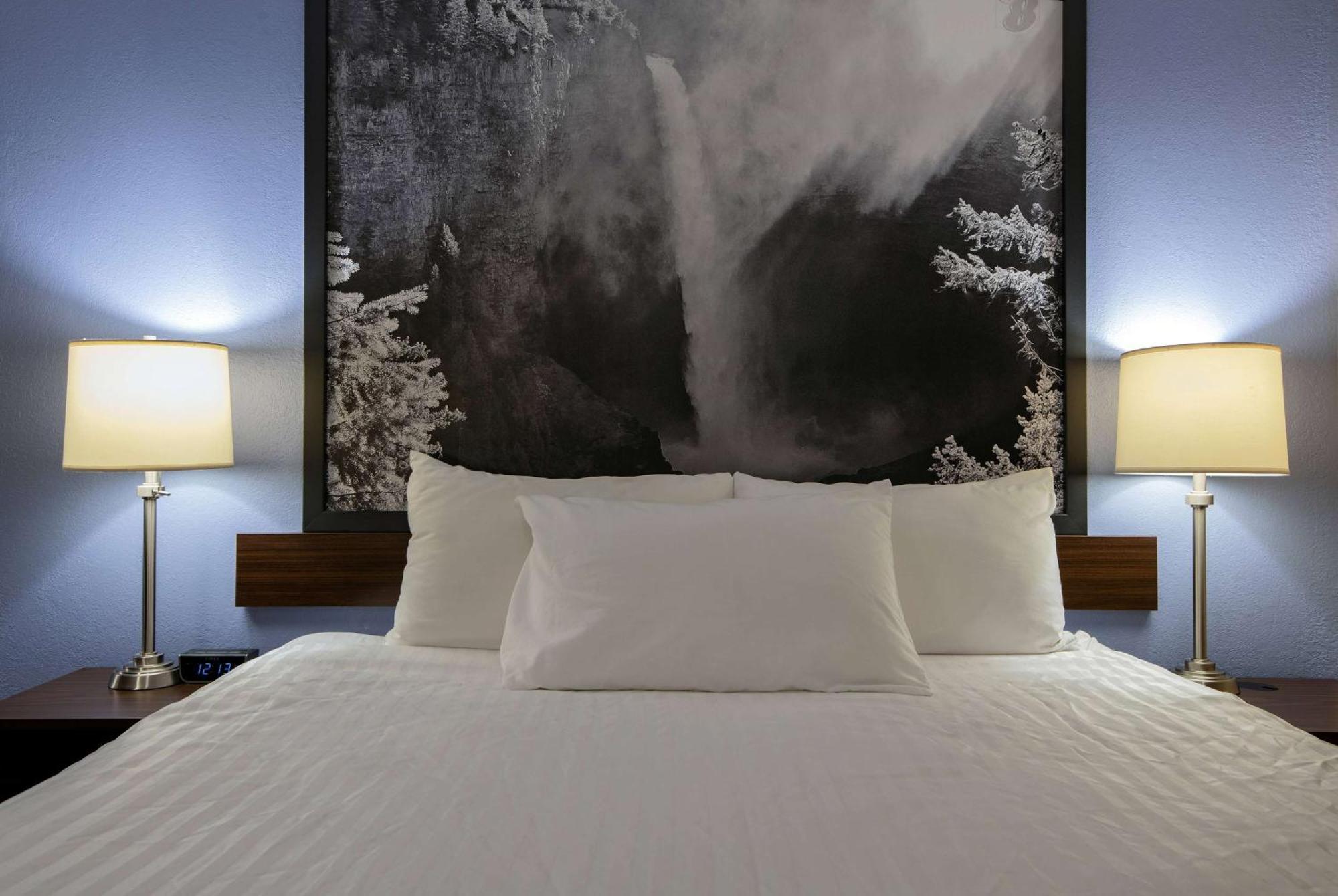 Super 8 By Wyndham Kamloops On The Hill Ξενοδοχείο Εξωτερικό φωτογραφία