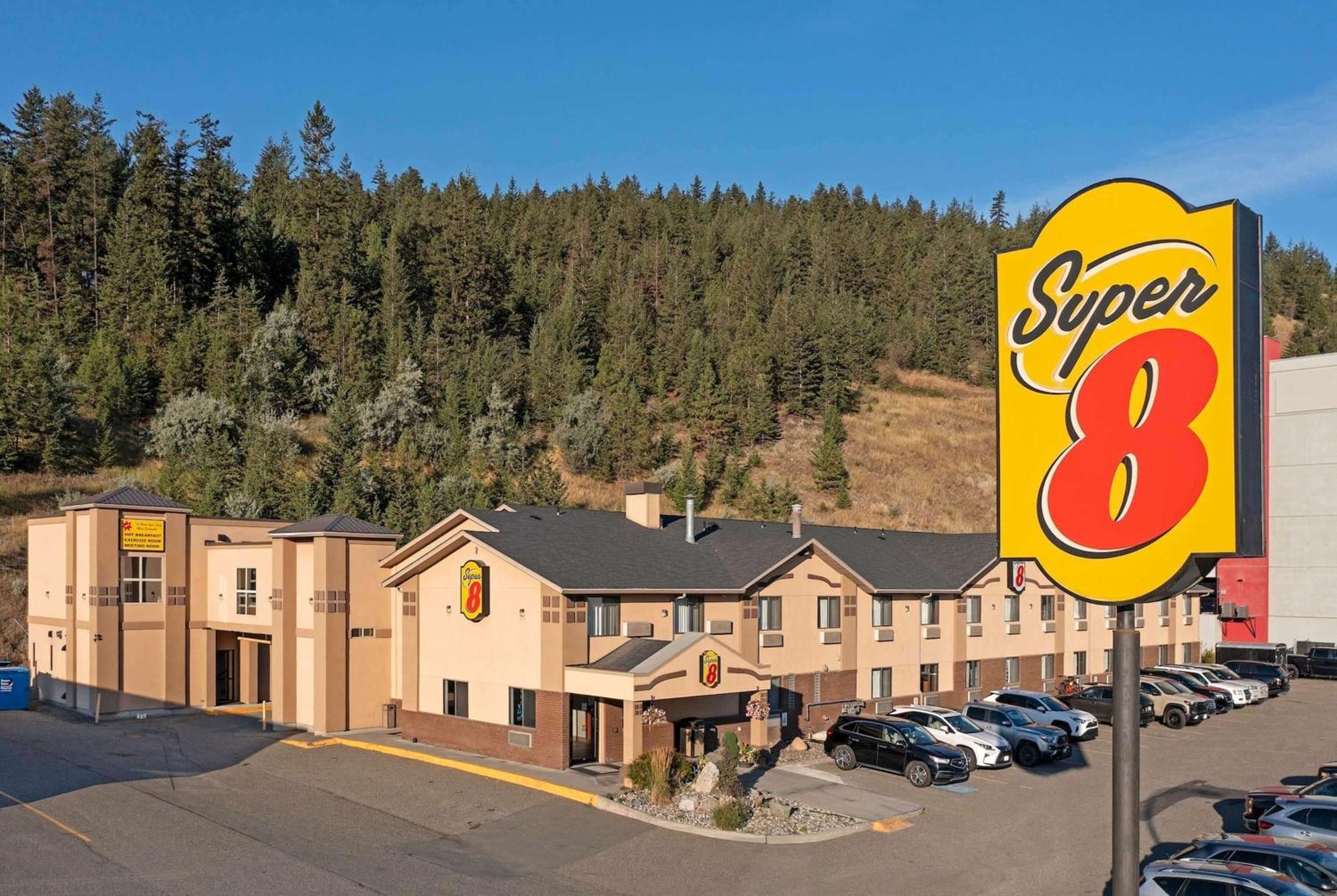 Super 8 By Wyndham Kamloops On The Hill Ξενοδοχείο Εξωτερικό φωτογραφία