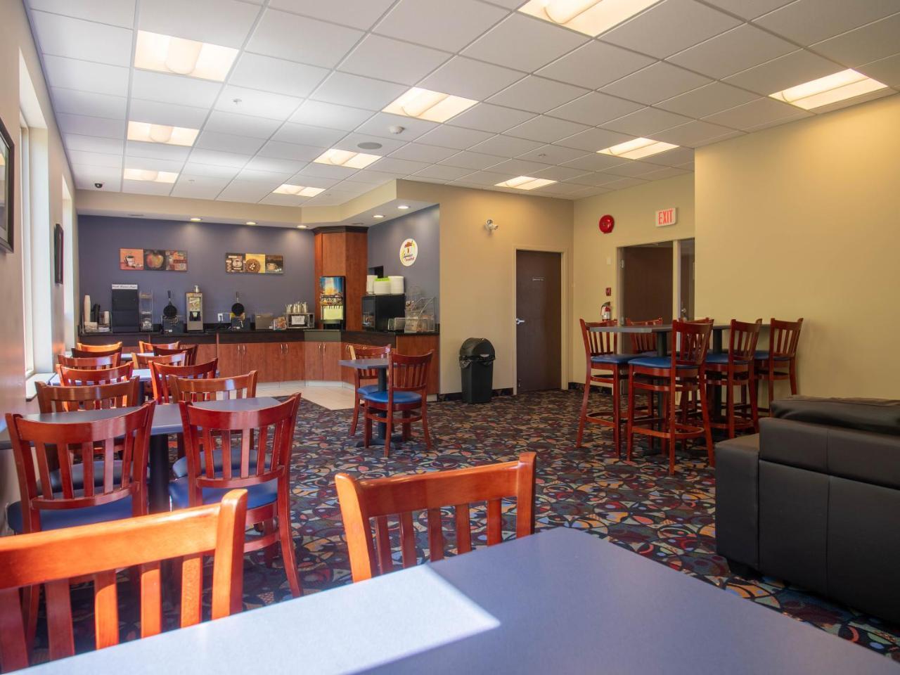 Super 8 By Wyndham Kamloops On The Hill Ξενοδοχείο Εξωτερικό φωτογραφία